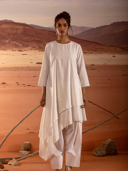 Asymmetrical Layered Kurta With Pockets