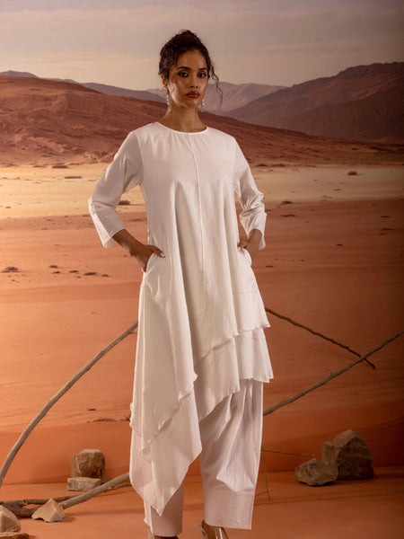 Asymmetrical Layered Kurta With Pockets