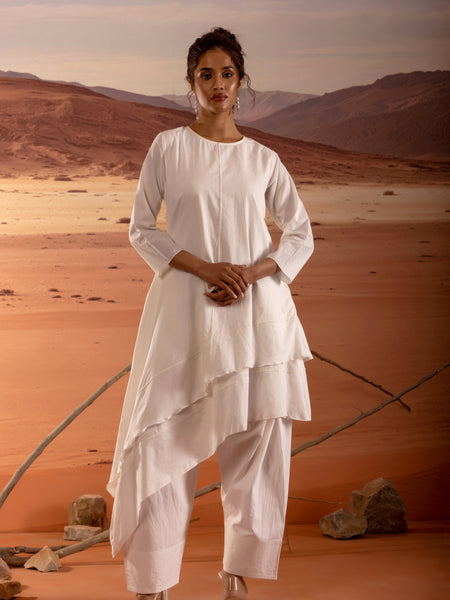Asymmetrical Layered Kurta With Pockets
