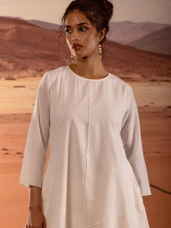 Asymmetrical Layered Kurta With Pockets