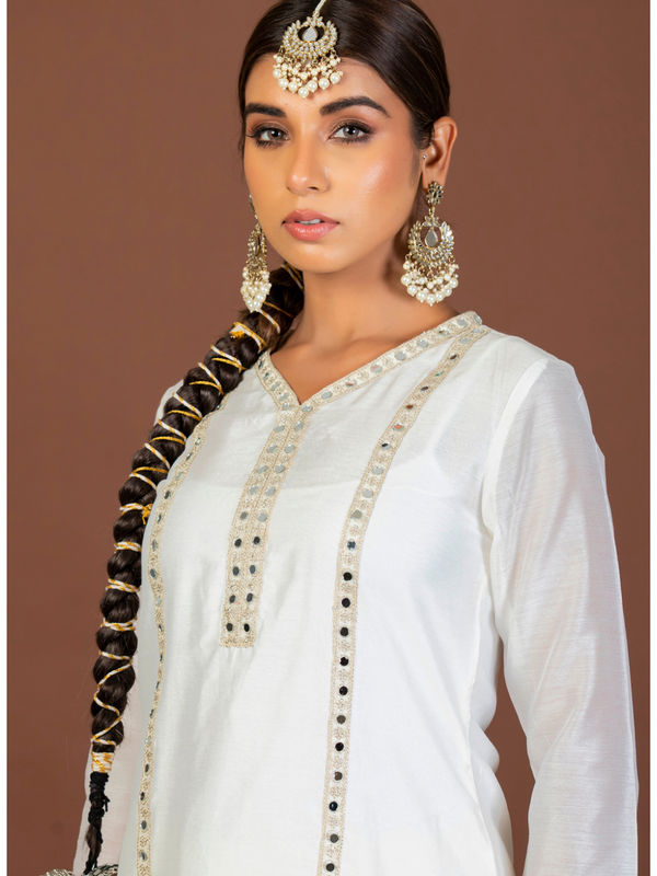 Paheli Kurti - Jiraazi