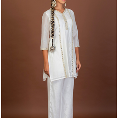 Paheli Kurti - Jiraazi