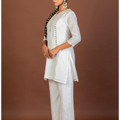 Paheli Kurti - Jiraazi