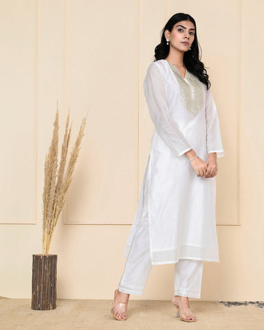 Sadaqat Kurta