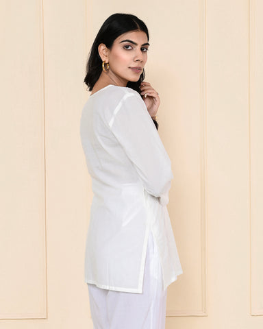 Anmol Kurti