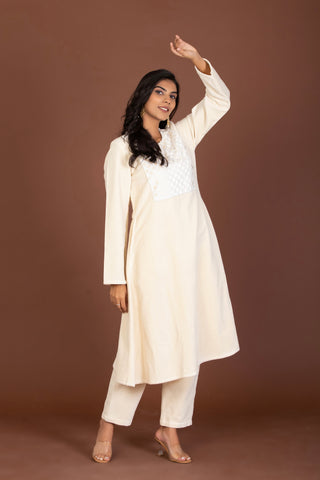 Maryam Velvet Kurta