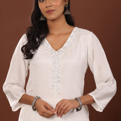 Sitara Muslin Straight Kurta - Jiraazi