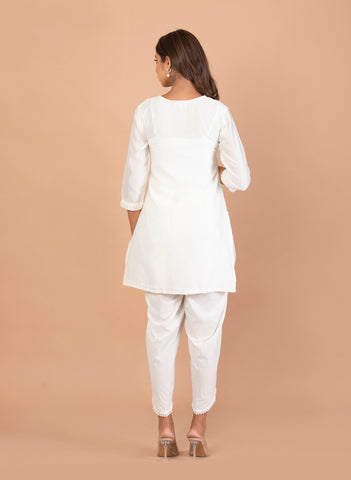 Naram Kurti