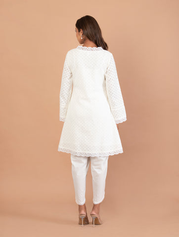 Khamoshi Kurti