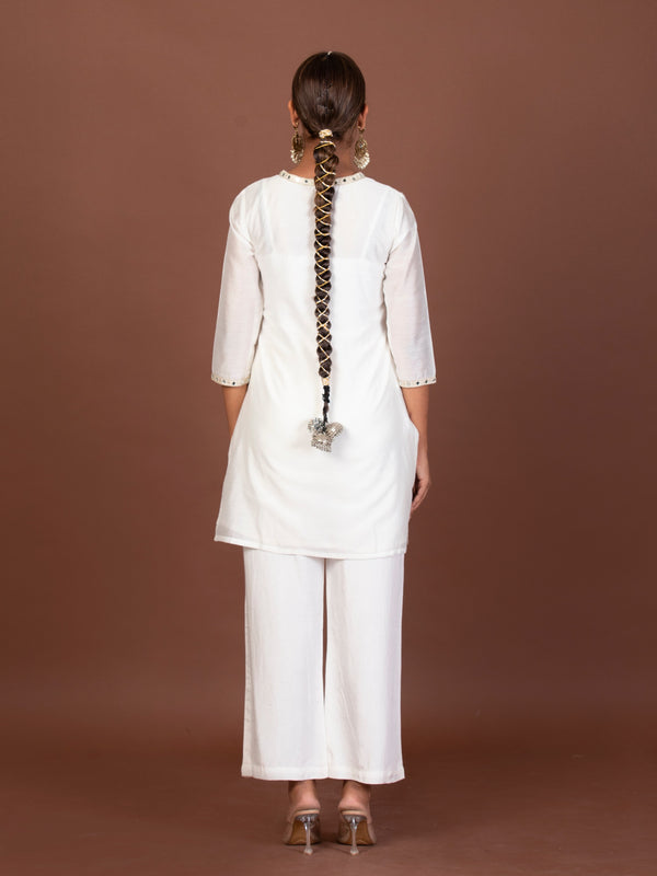 Paheli Kurti - Jiraazi