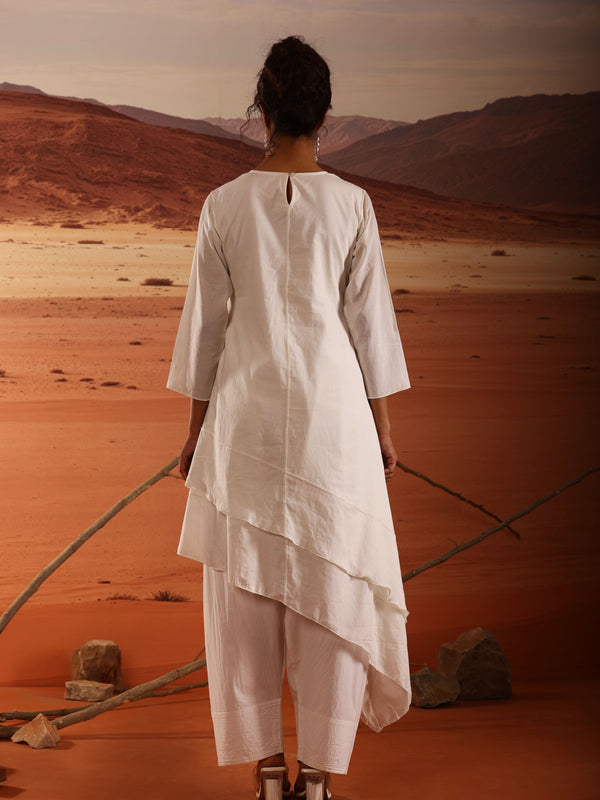 Asymmetrical Layered Kurta With Pockets